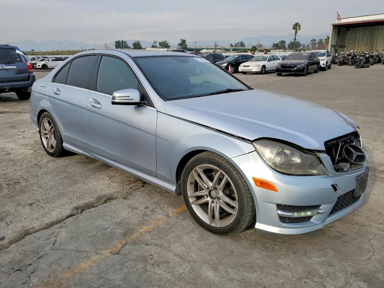 2014 Mercedes-Benz C 250 - zdjęcie 4