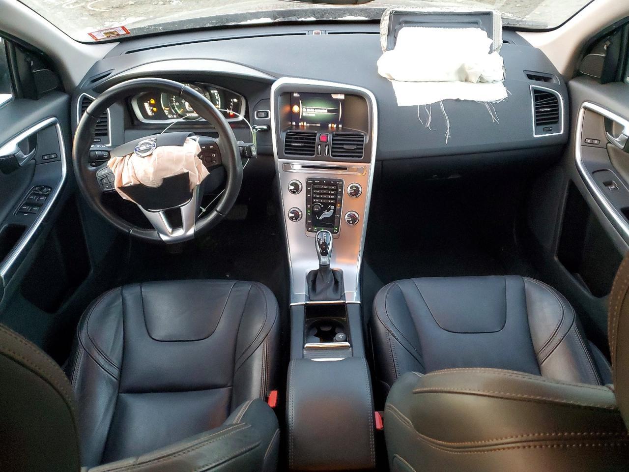 2017 Volvo Xc60 T6 Dynamic - zdjęcie 8