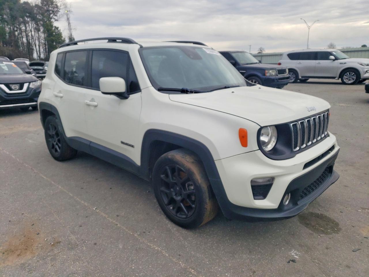 2021 Jeep Renegade Latitude - zdjęcie 4