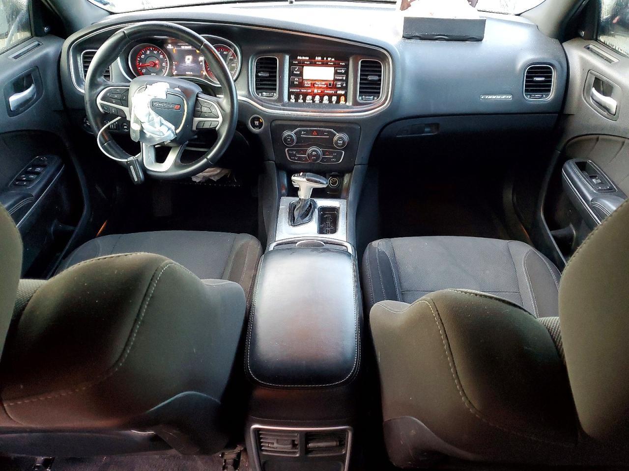 2015 Dodge Charger Sxt - zdjęcie 8