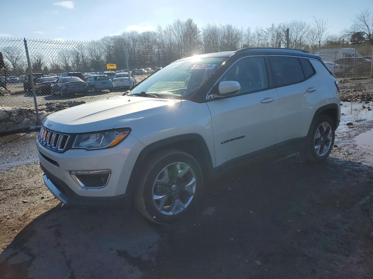 2018 Jeep Compass Limited - zdjęcie główne