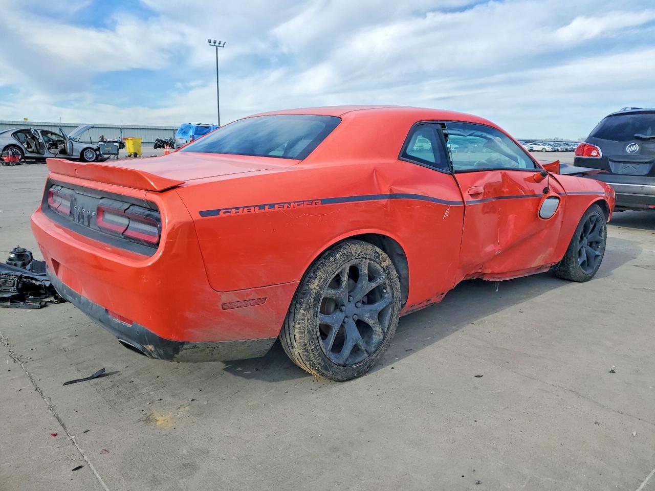 2016 Dodge Challenger Sxt - zdjęcie 3
