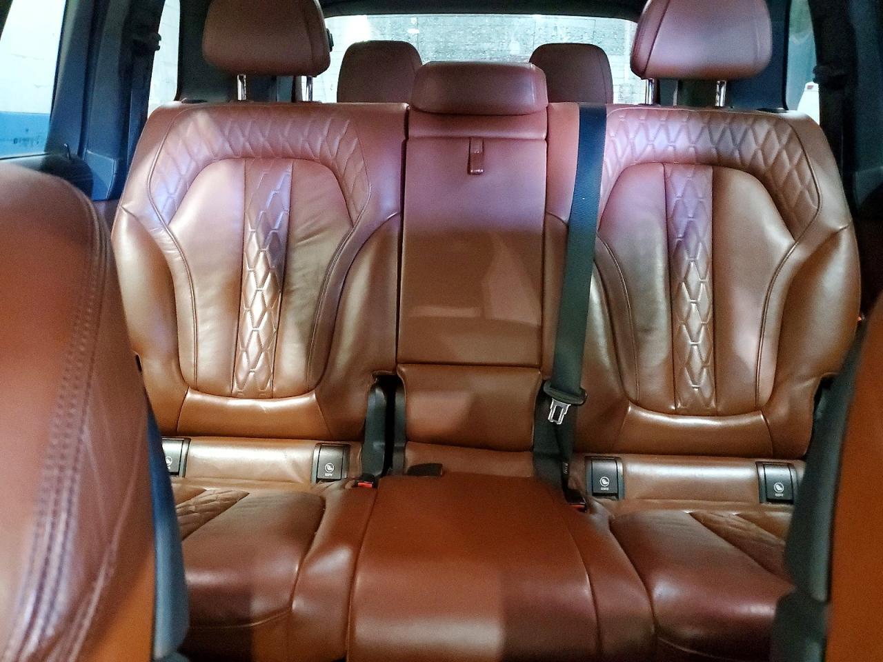 2019 BMW X7 xDrive50I - zdjęcie 10