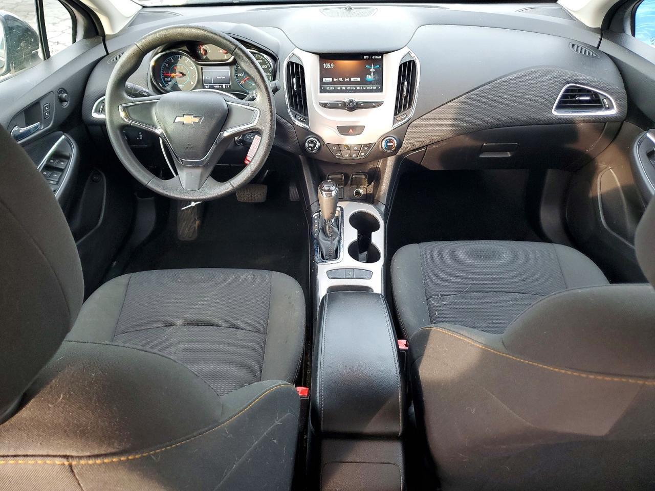 2017 Chevrolet Cruze Ls - zdjęcie 8