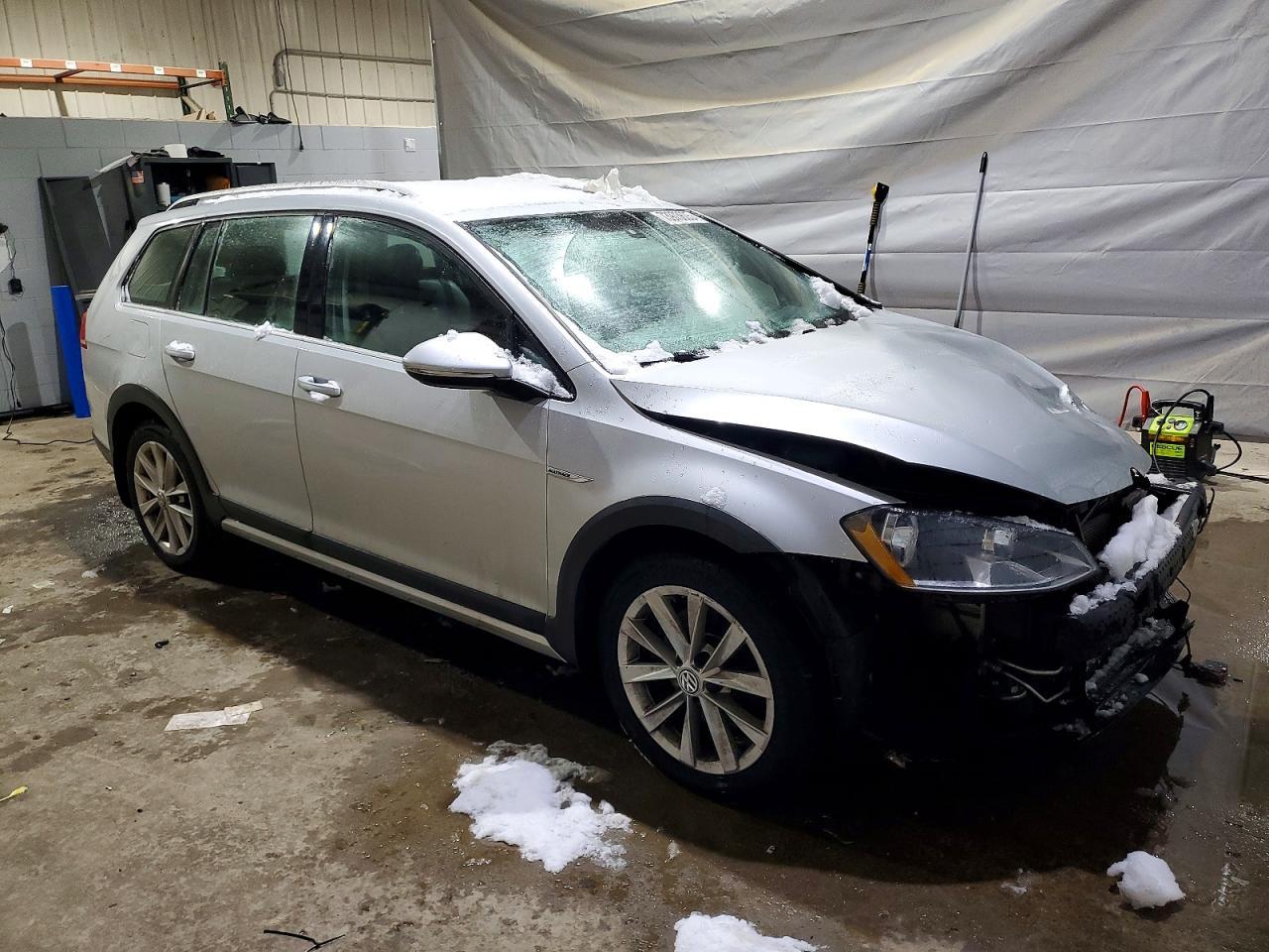 2017 Volkswagen Golf Alltrack S - zdjęcie 4