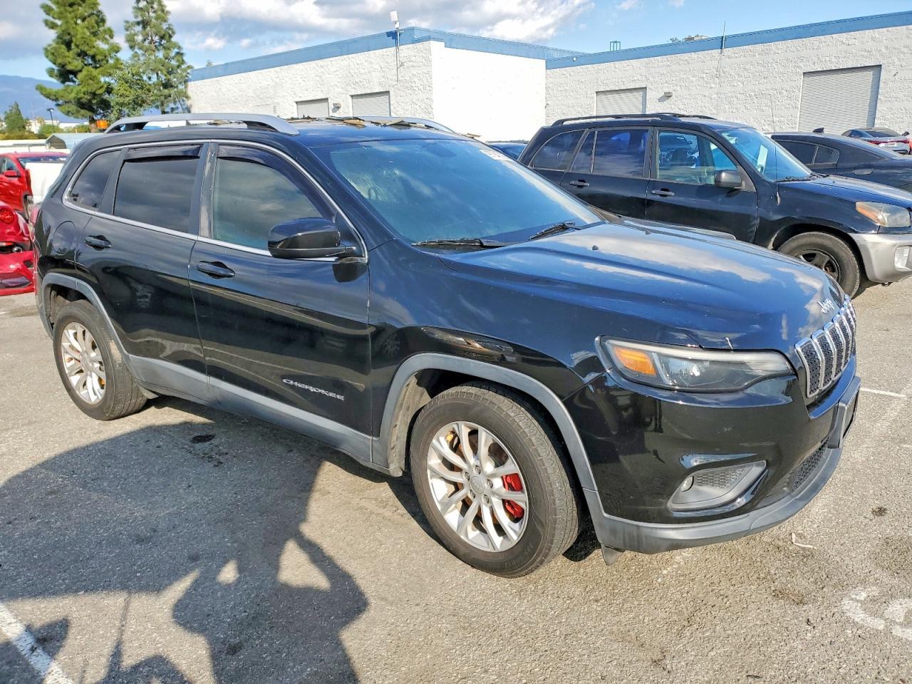 2019 Jeep Cherokee Latitude - zdjęcie 4