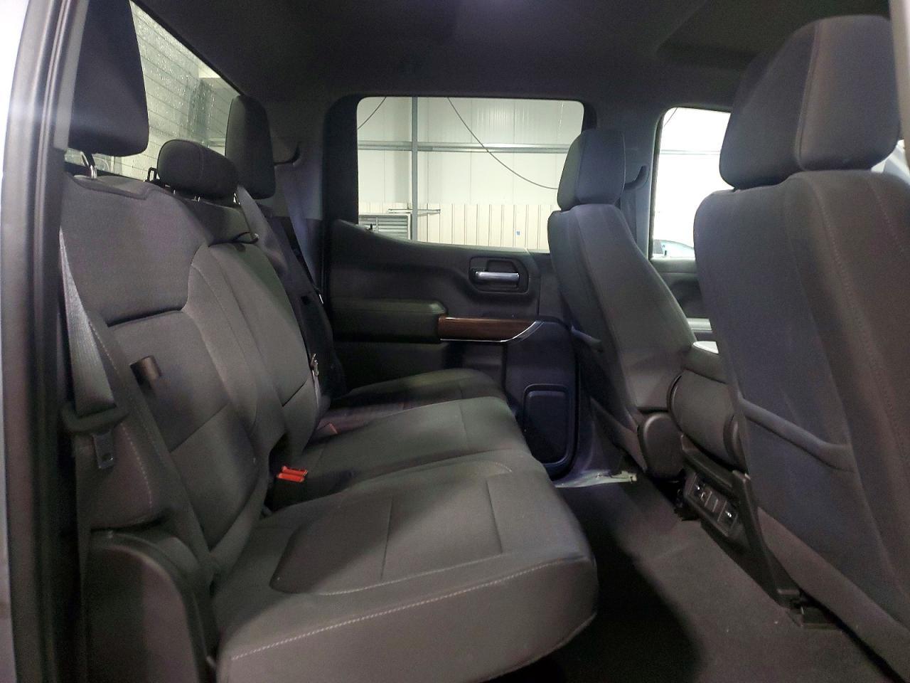 2021 Chevrolet Silverado K1500 Rst - zdjęcie 10