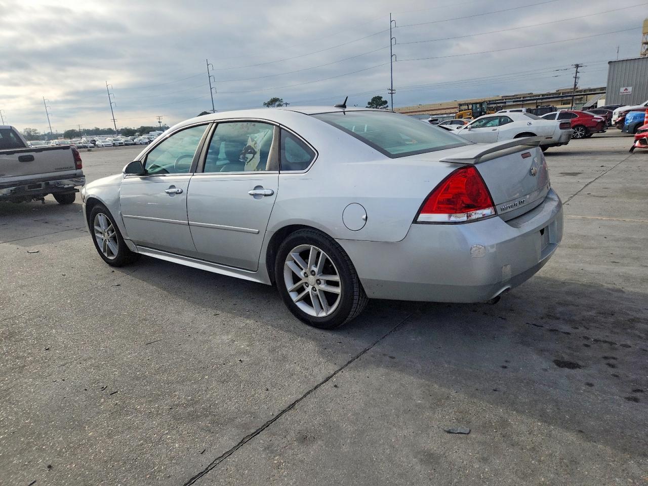 2013 Chevrolet Impala Ltz - zdjęcie 2