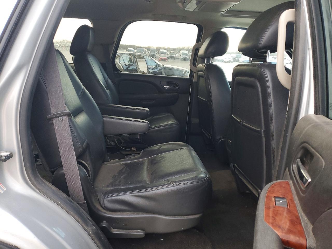 2013 Chevrolet Tahoe K1500 Ltz - zdjęcie 11