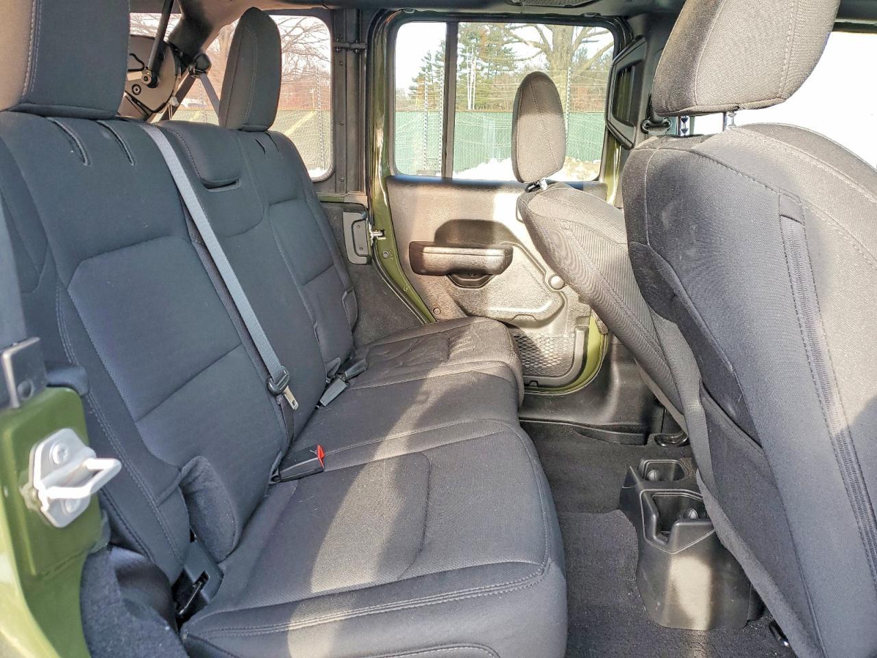 2021 Jeep Wrangler Unlimited Sport - zdjęcie 10