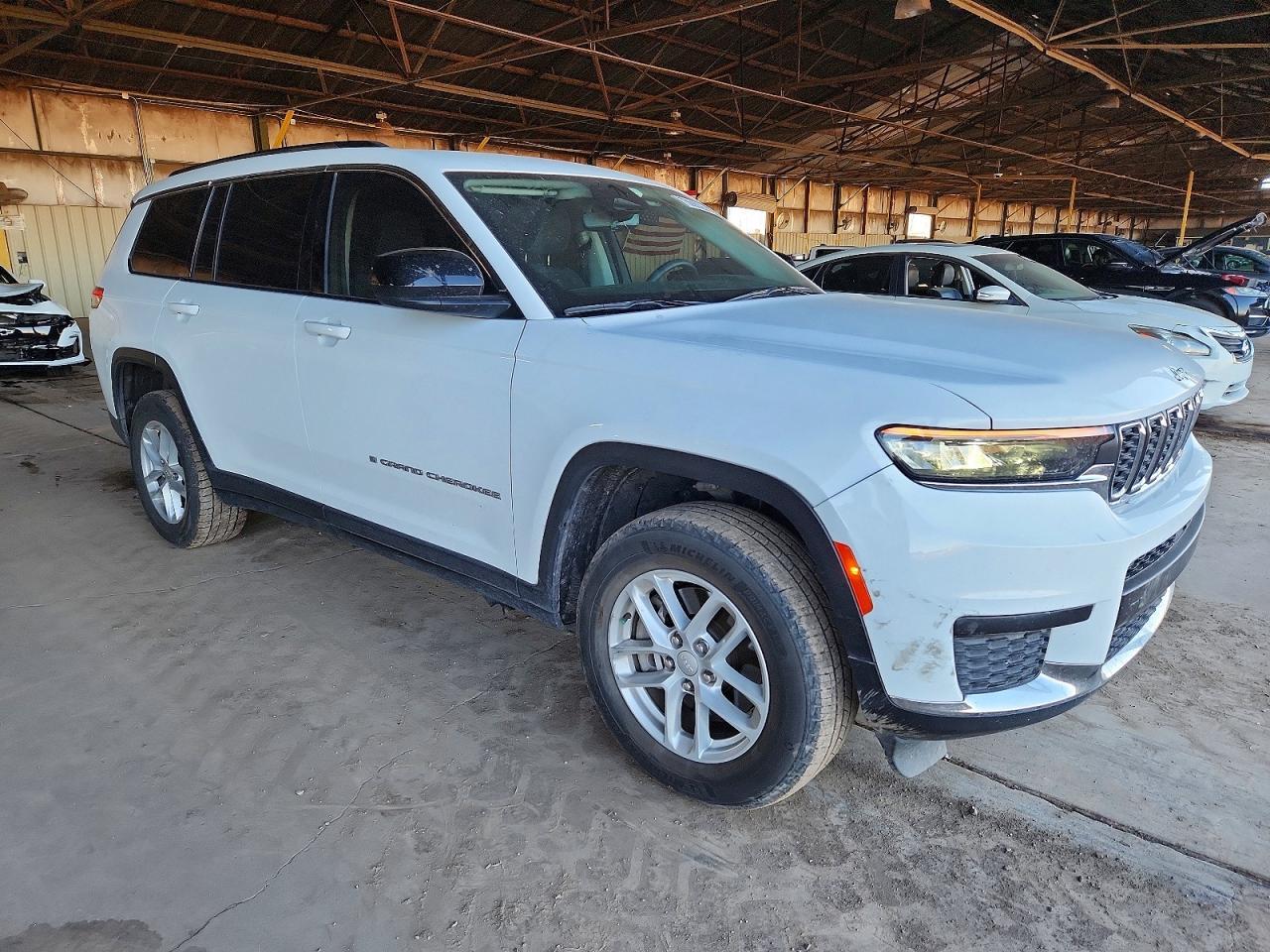 2023 Jeep Grand Cherokee L Laredo - zdjęcie 4