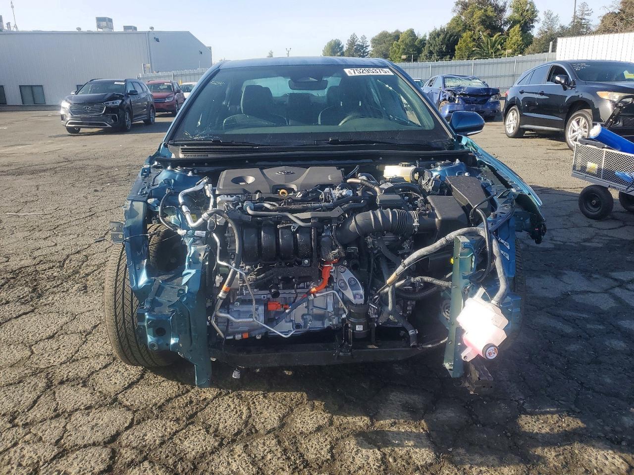 2025 Toyota Camry Xse - zdjęcie 5