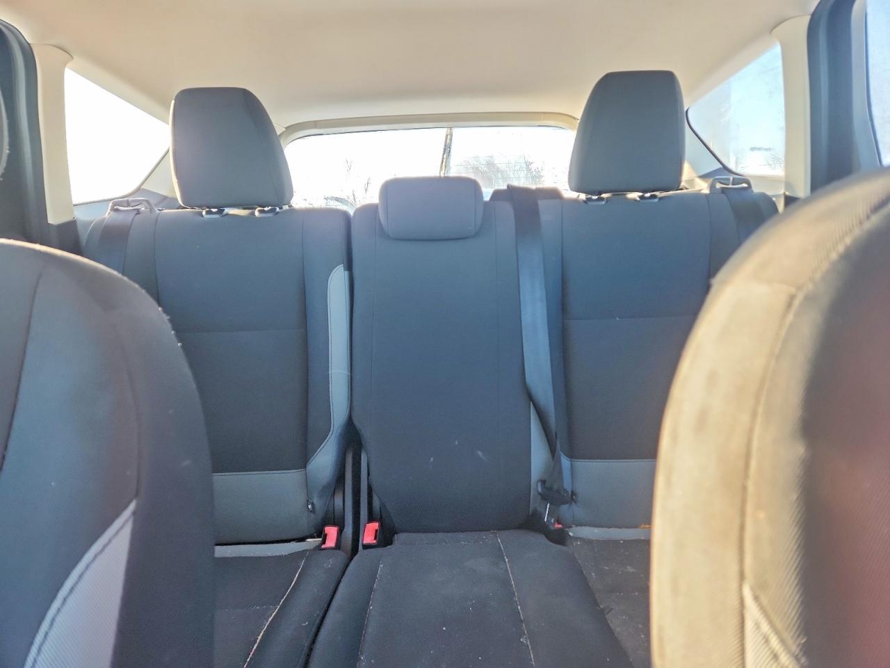 2015 Ford Escape S - zdjęcie 10