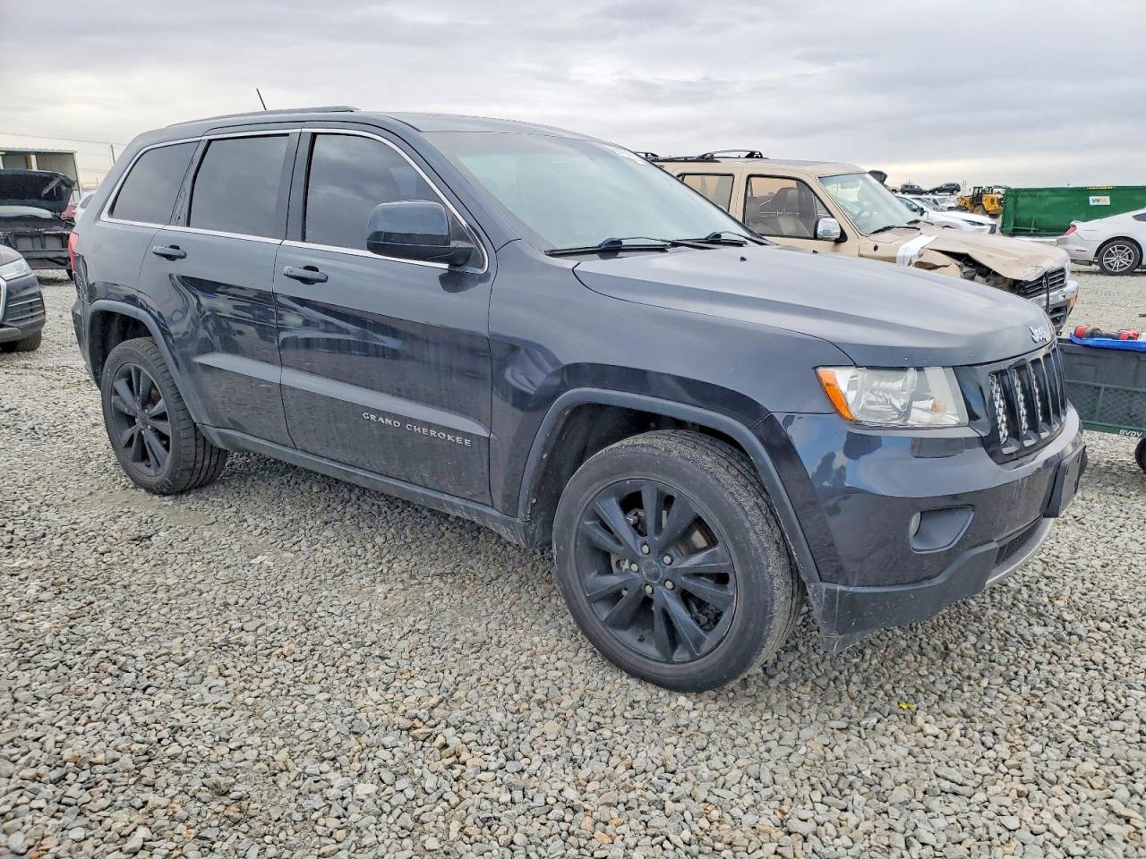 2013 Jeep Grand Cherokee Laredo - zdjęcie 4