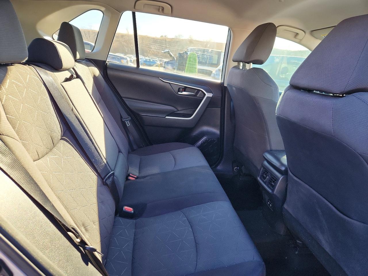 2020 Toyota Rav4 Xle - zdjęcie 11