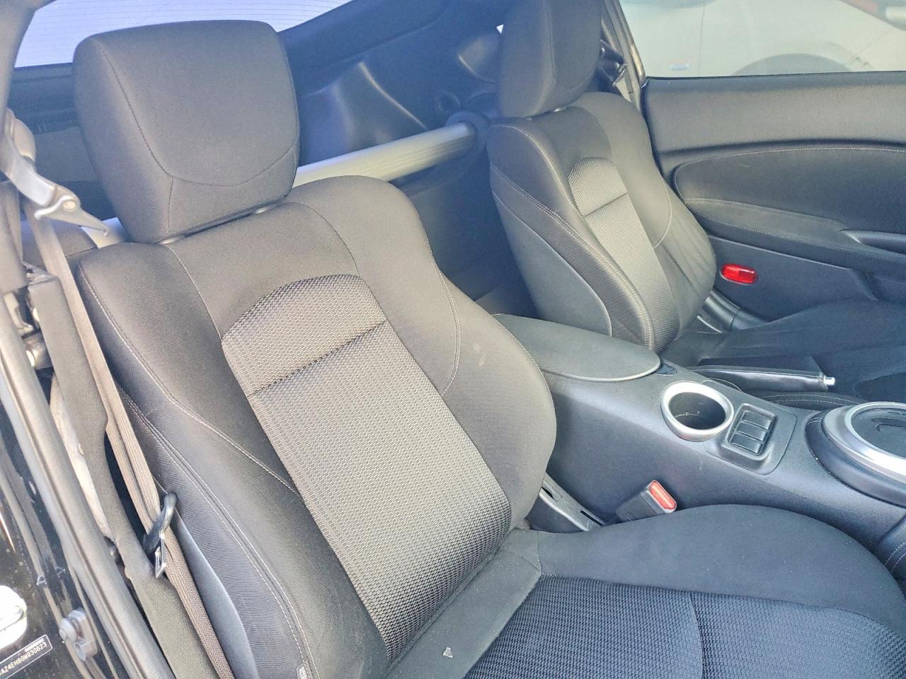 2016 Nissan 370Z Base - zdjęcie 10