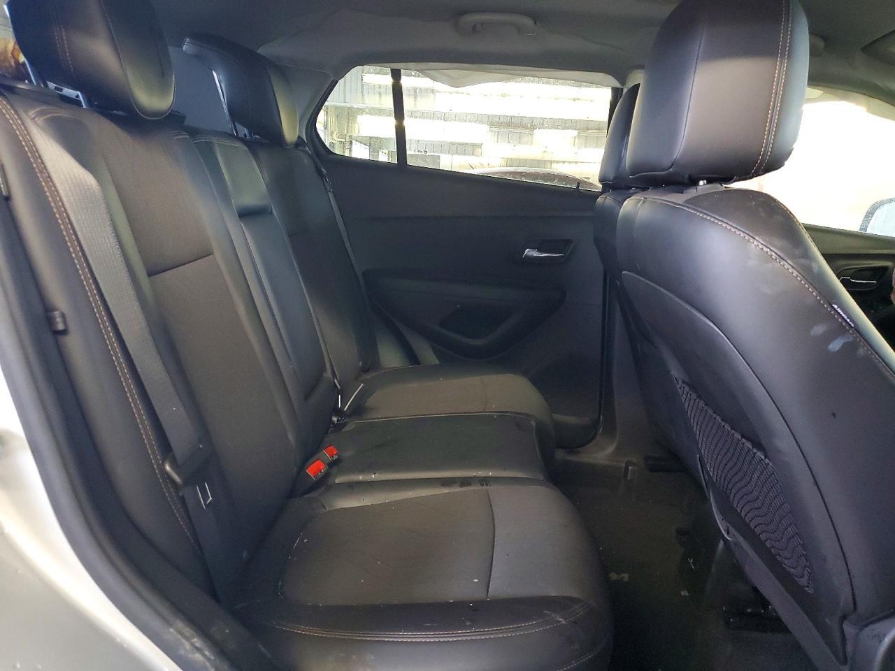 2020 Chevrolet Trax 1Lt - zdjęcie 11