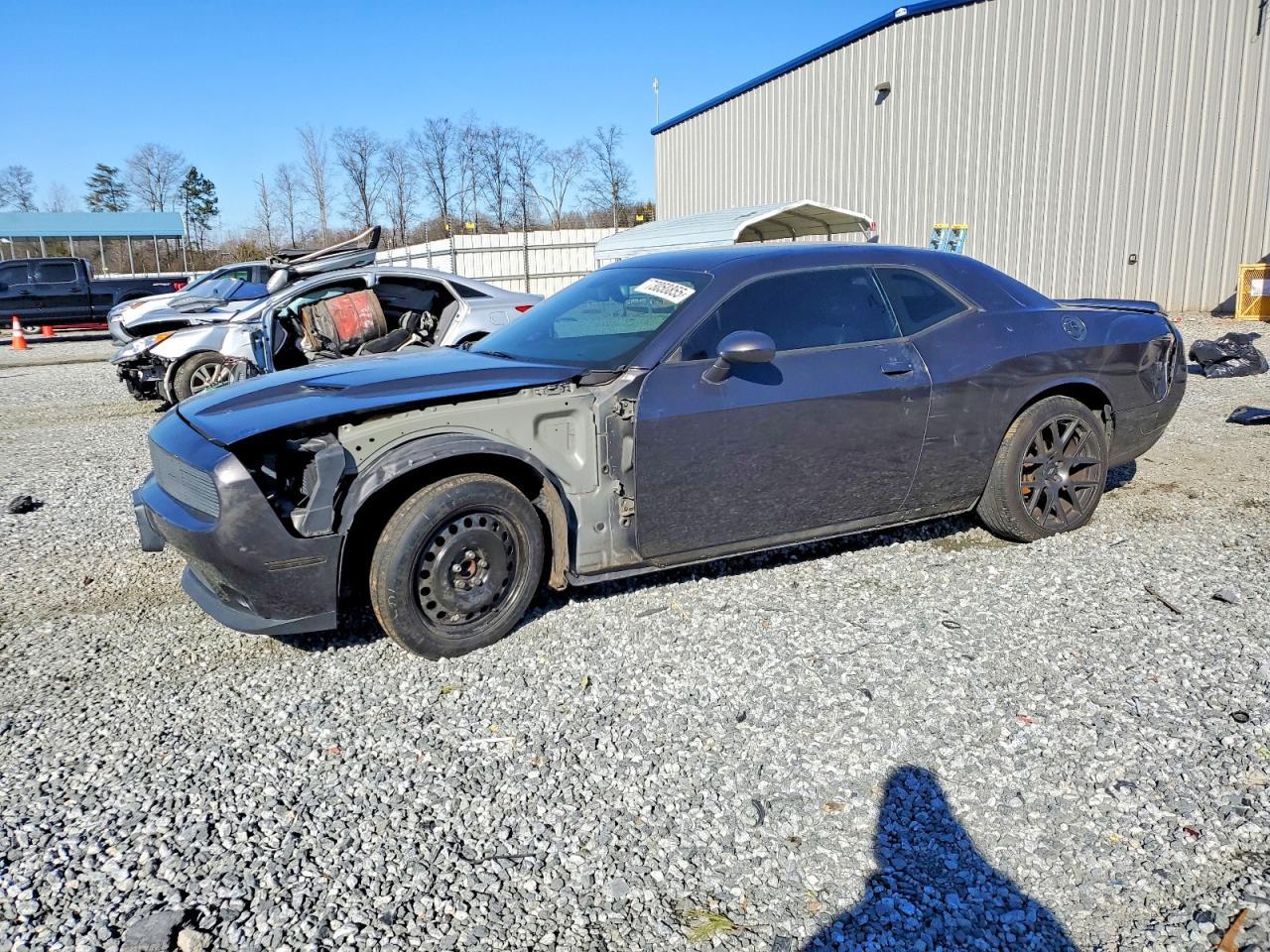 2016 Dodge Challenger Sxt - zdjęcie główne
