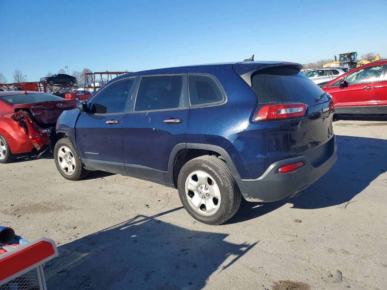 2015 Jeep Cherokee Sport - zdjęcie 2