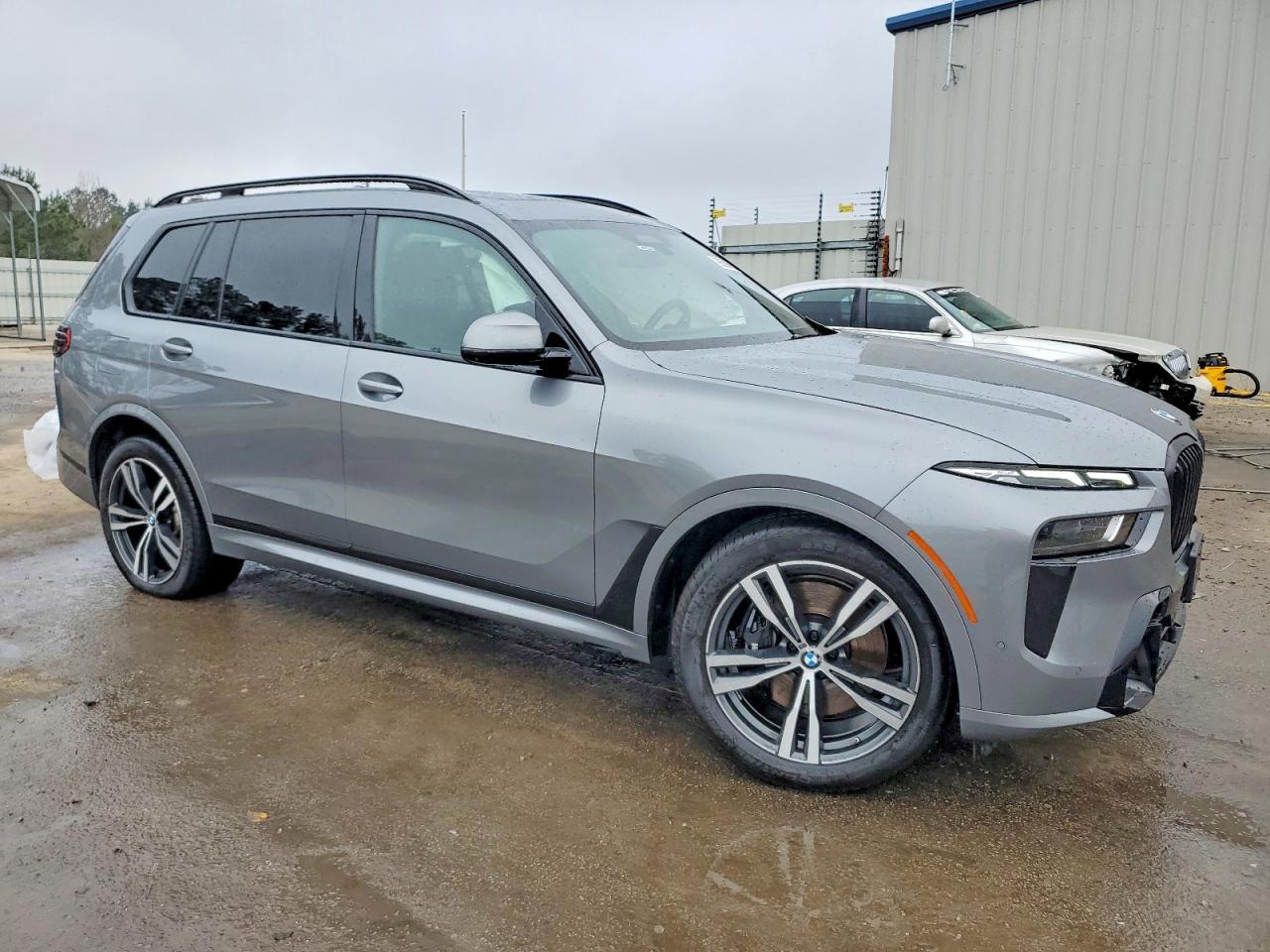 2024 BMW X7 xDrive40I - zdjęcie 4