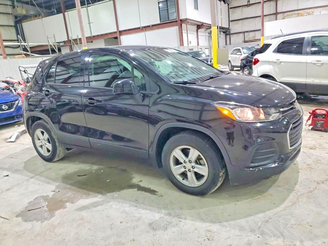 2021 Chevrolet Trax Ls - zdjęcie 4