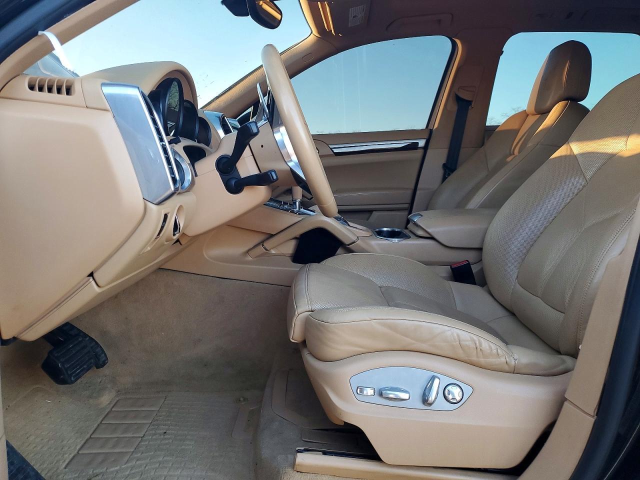 2016 Porsche Cayenne - zdjęcie 7