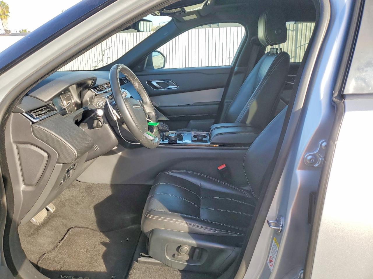 2020 Land Rover Range Rover Velar R-Dynamic S - zdjęcie 7