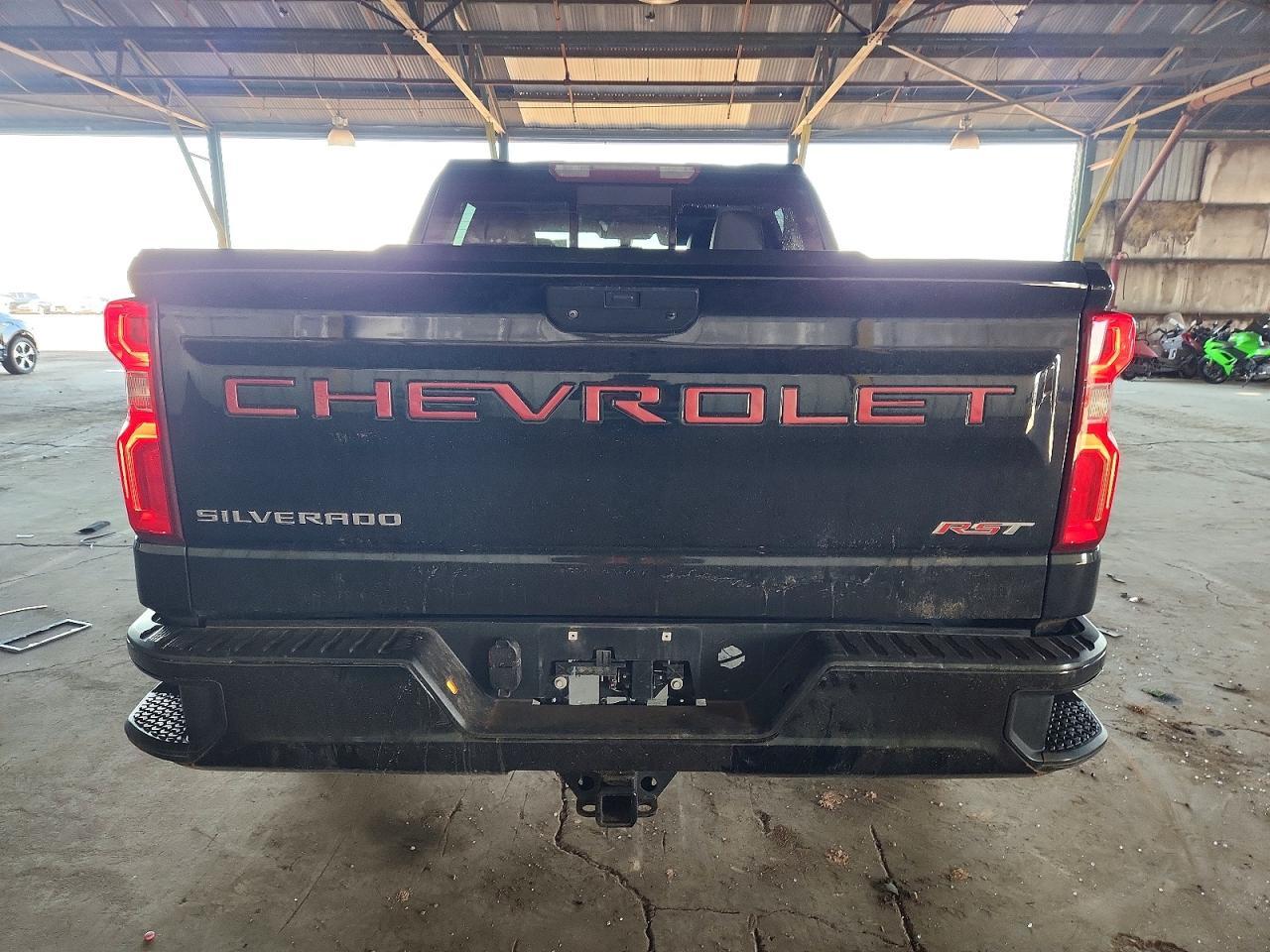 2020 Chevrolet Silverado K1500 Rst - zdjęcie 6