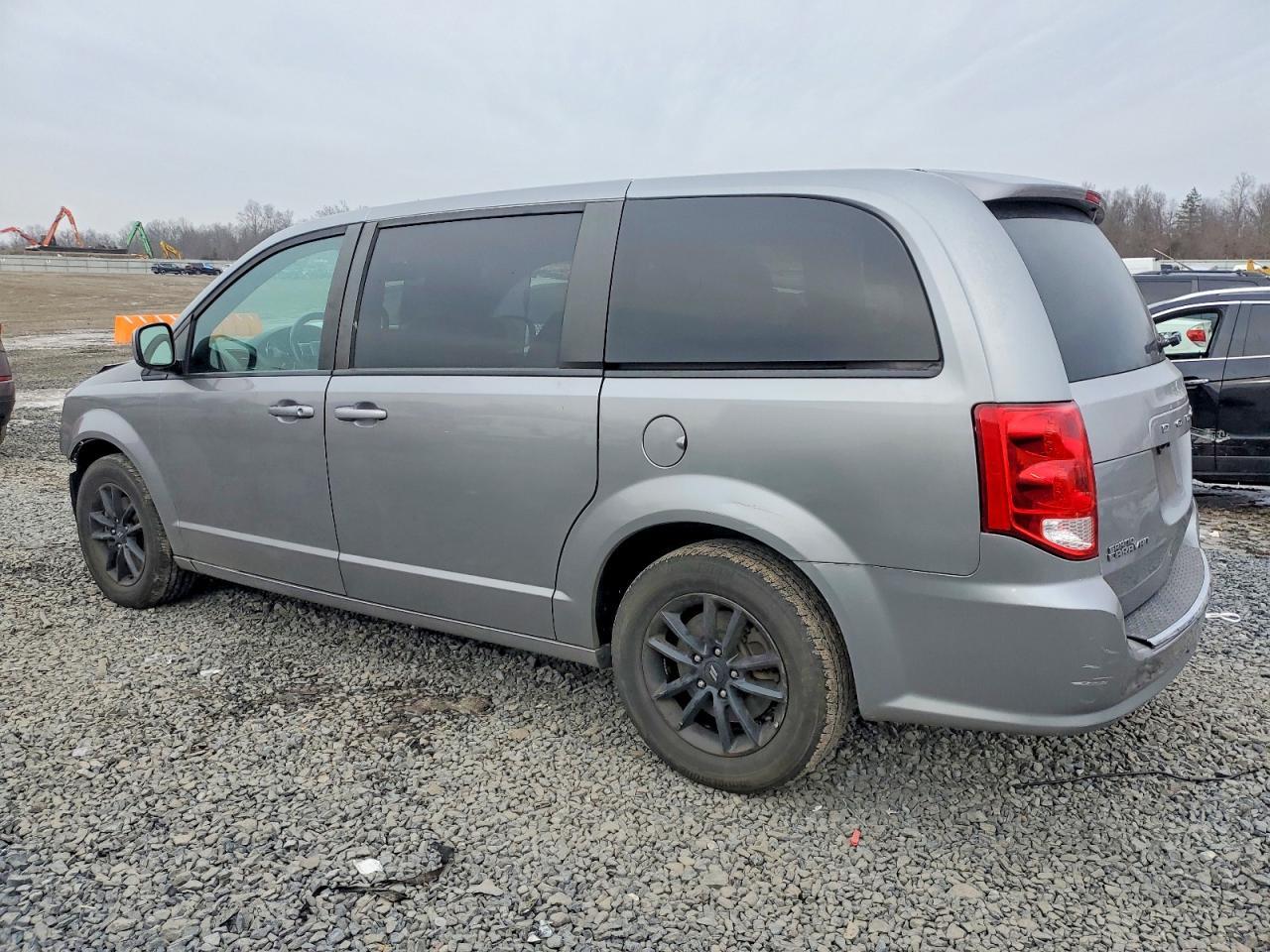 2020 Dodge Grand Caravan Gt - zdjęcie 2