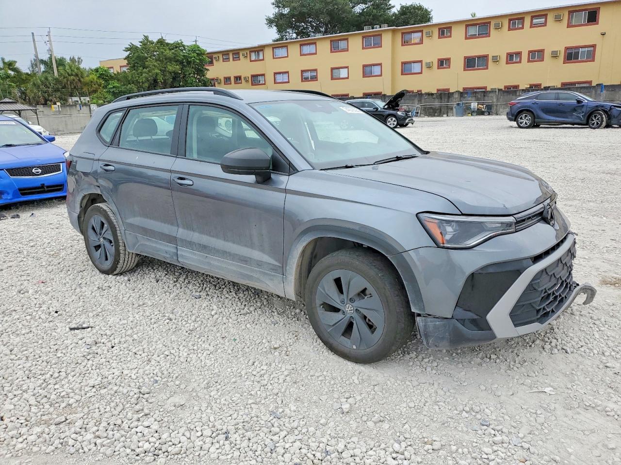 2025 Volkswagen Taos S - zdjęcie 4