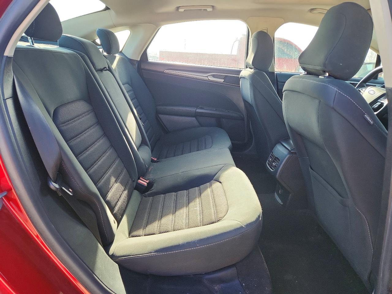 2020 Ford Fusion Se - zdjęcie 10