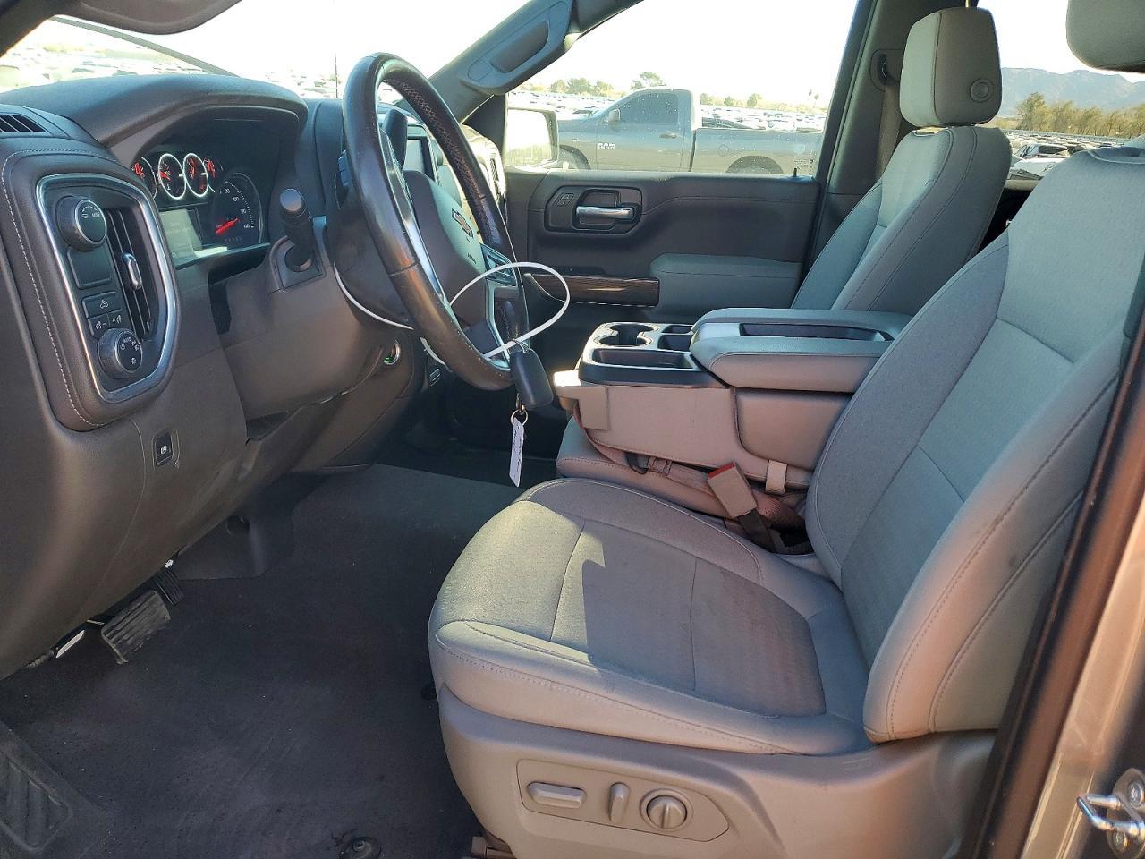 2020 Chevrolet Silverado C1500 Lt - zdjęcie 7