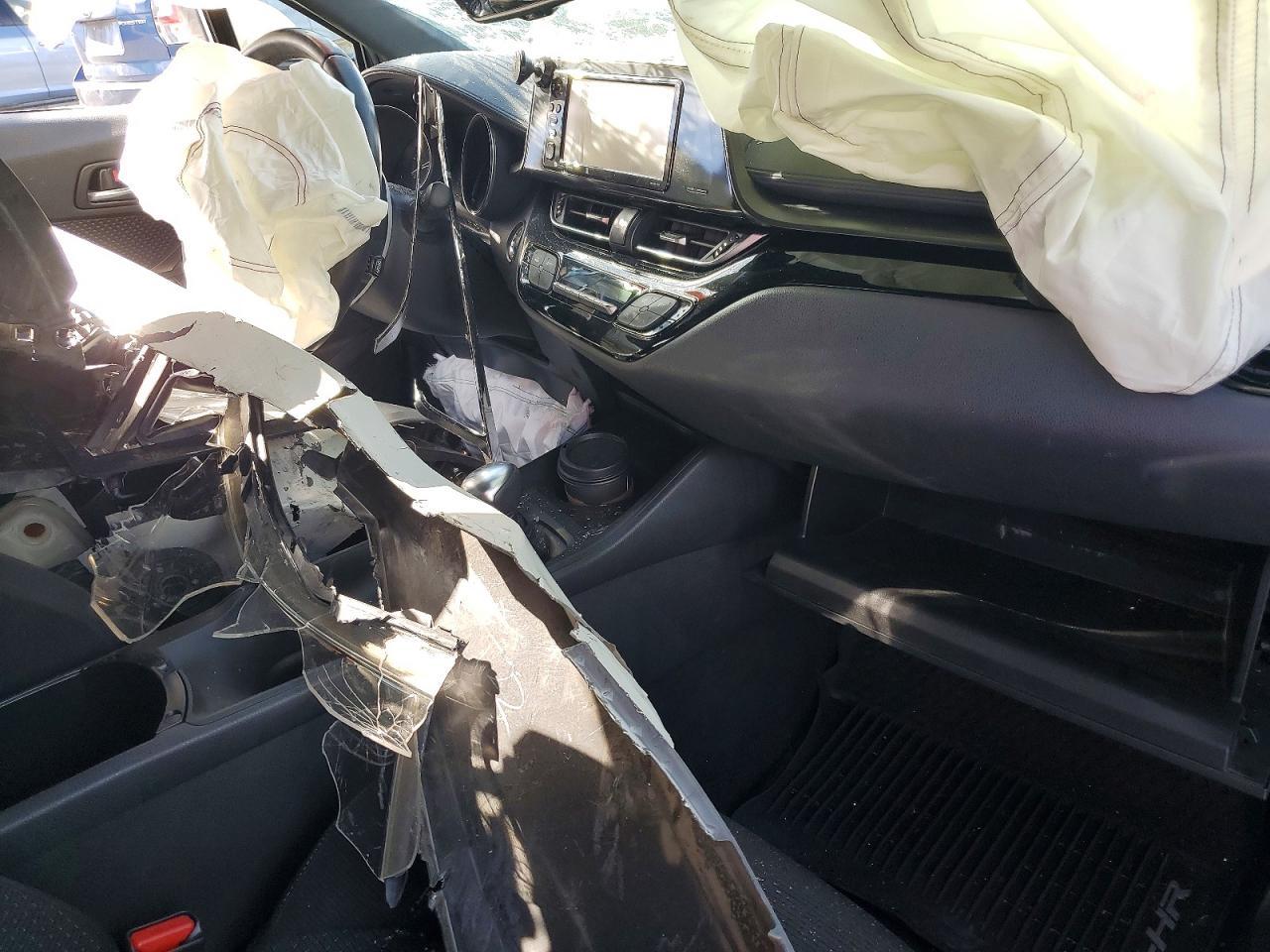 2018 Toyota C-Hr Xle Premium - zdjęcie 8