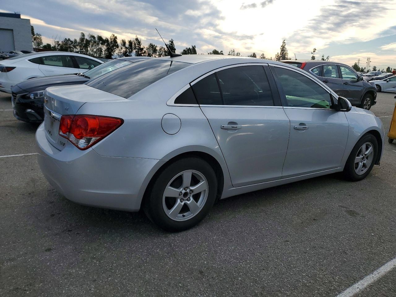 2014 Chevrolet Cruze Lt - zdjęcie 3