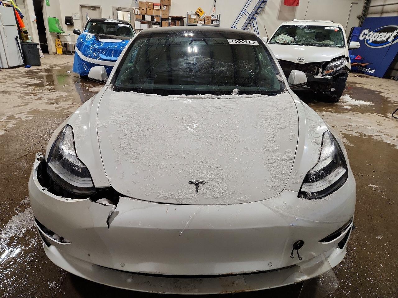 2021 Tesla Model 3 - zdjęcie 5