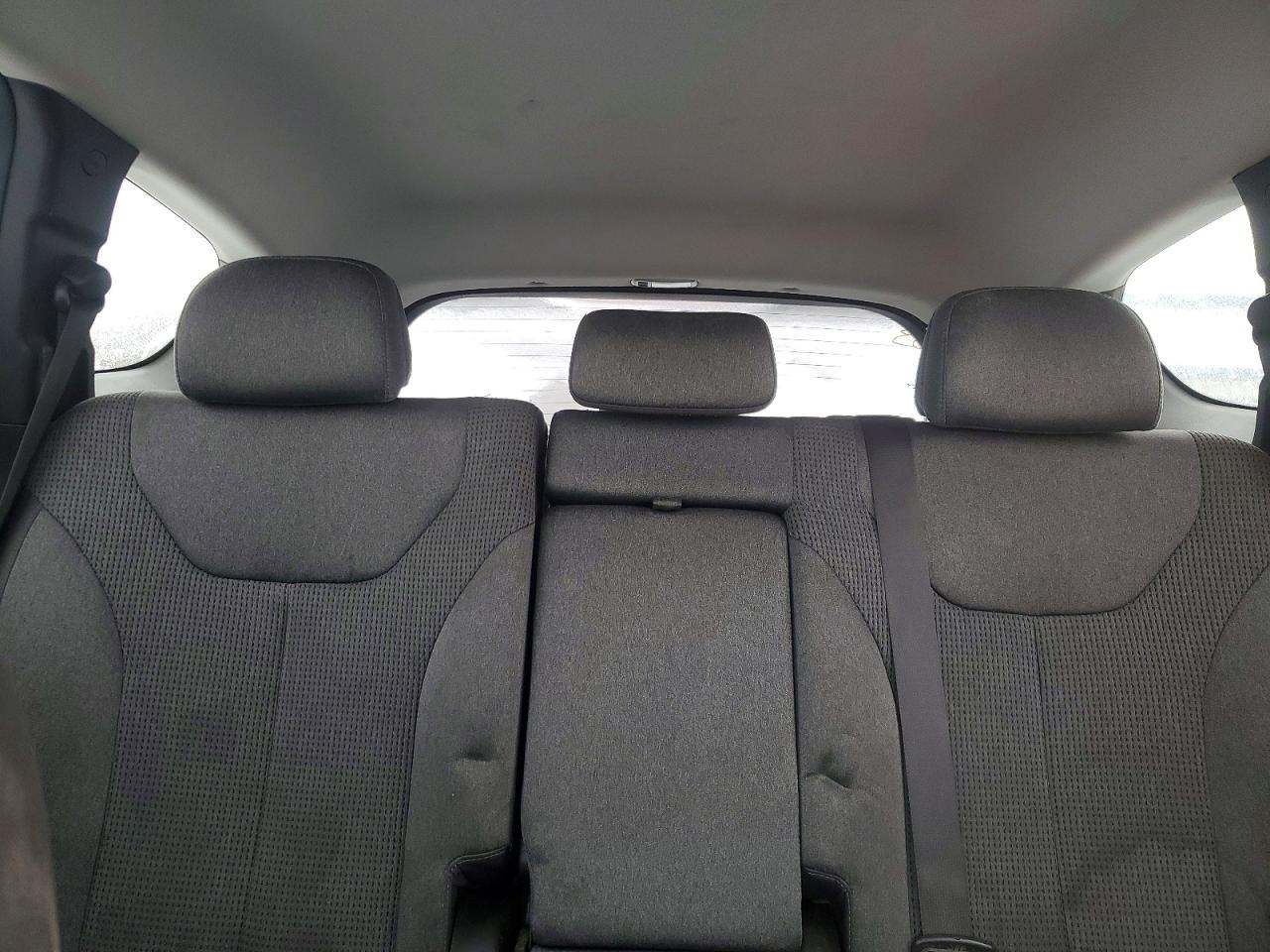 2019 Hyundai Santa Fe - zdjęcie 10