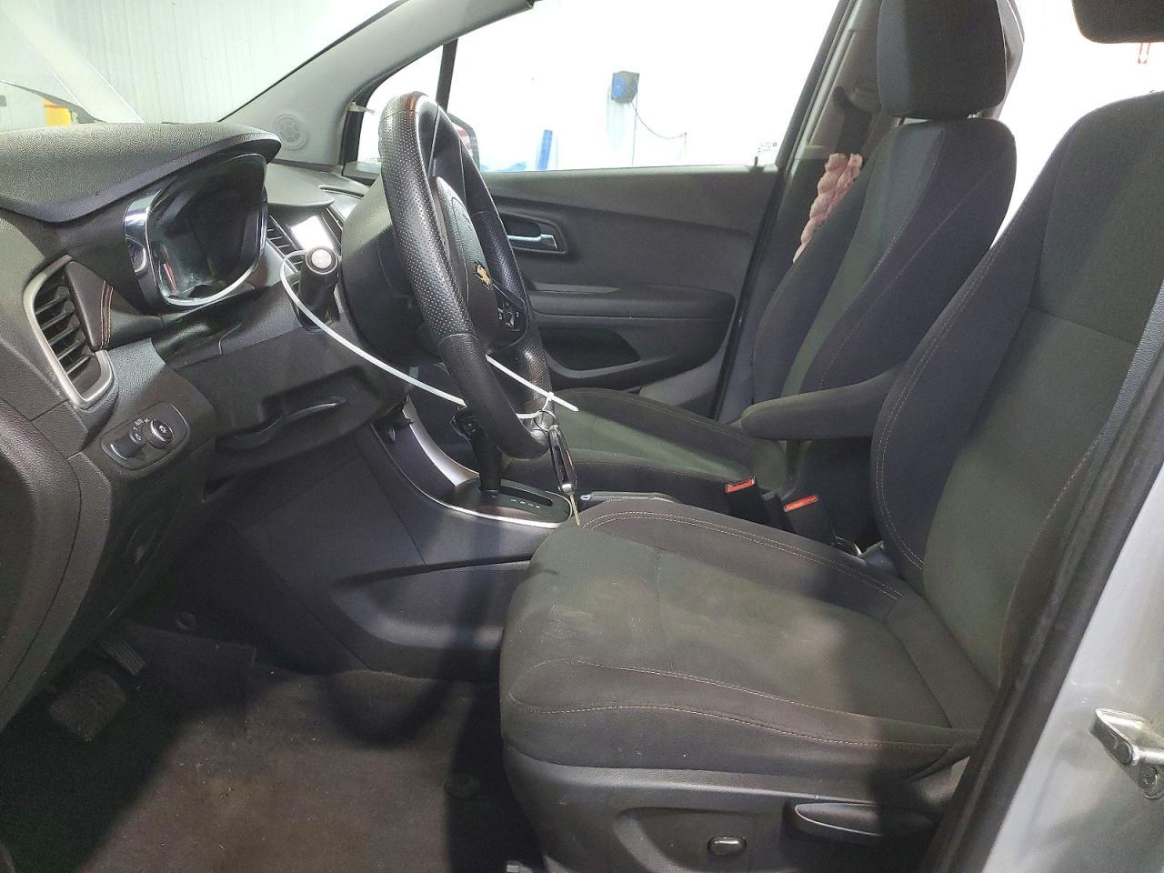 2020 Chevrolet Trax Ls - zdjęcie 7