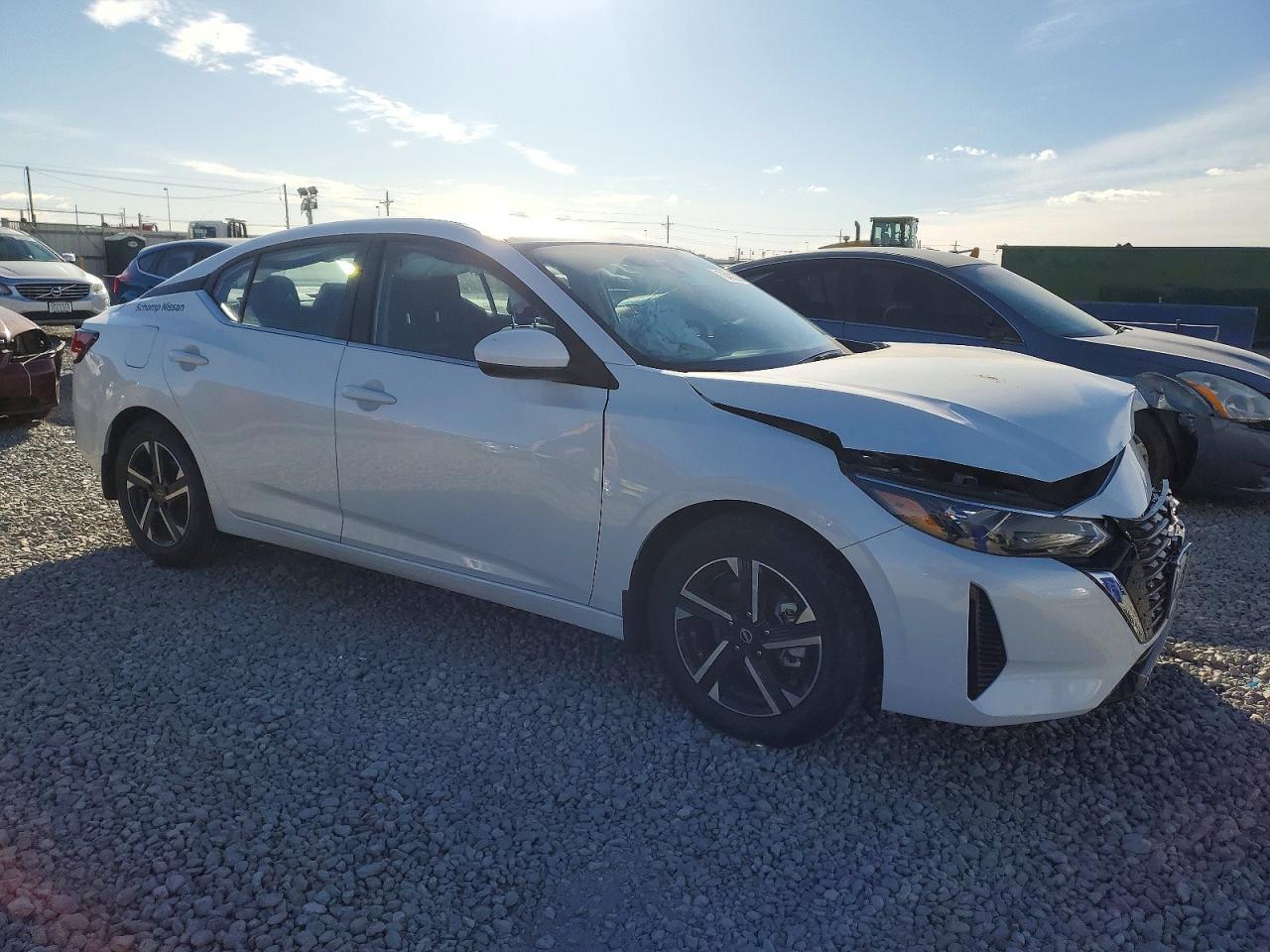 2025 Nissan Sentra Sv - zdjęcie 4