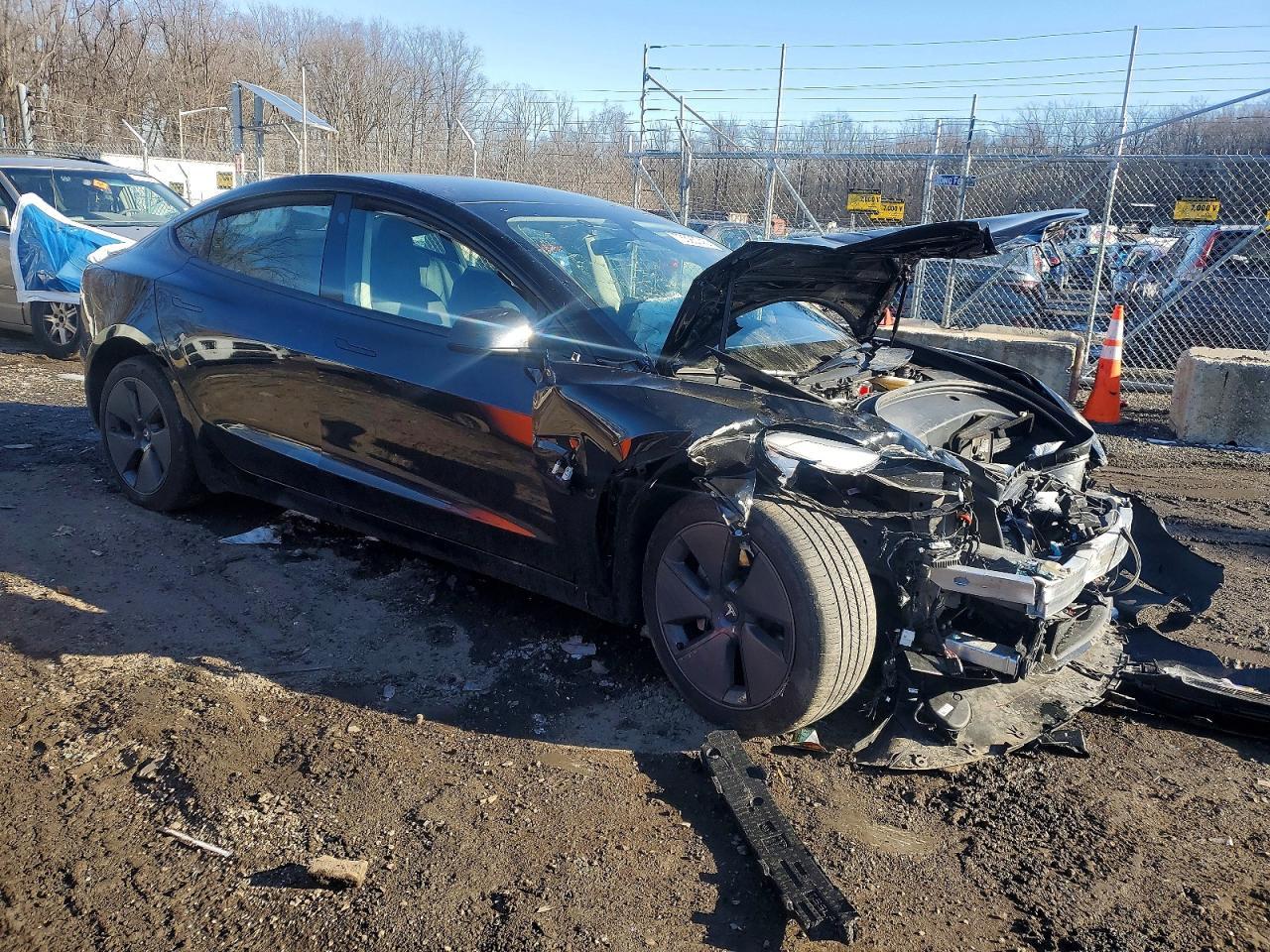 2023 Tesla Model 3 - zdjęcie 4