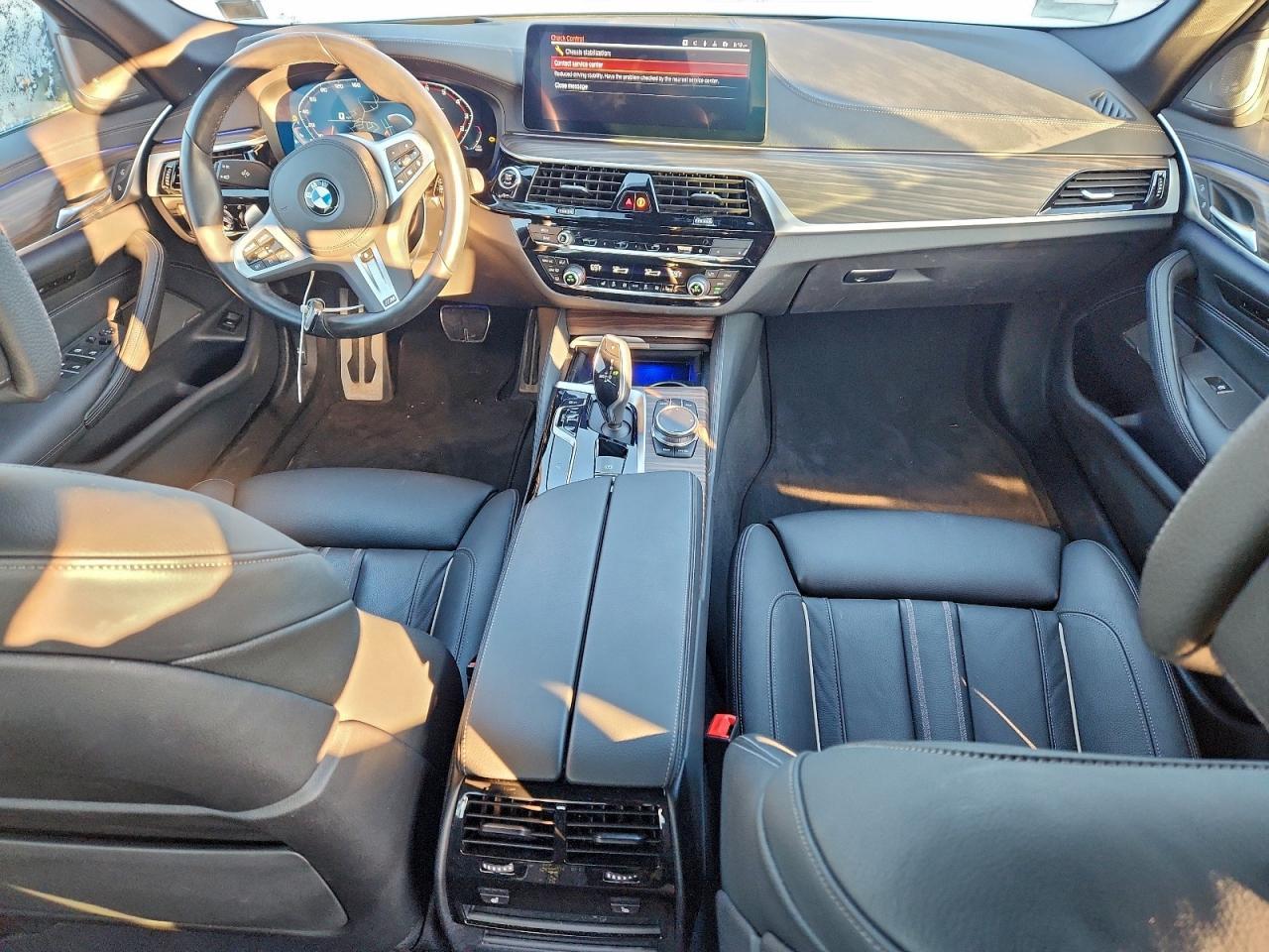 2023 BMW M550Xi - zdjęcie 8
