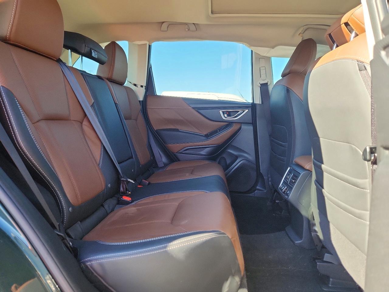 2024 Subaru Forester Touring - zdjęcie 11