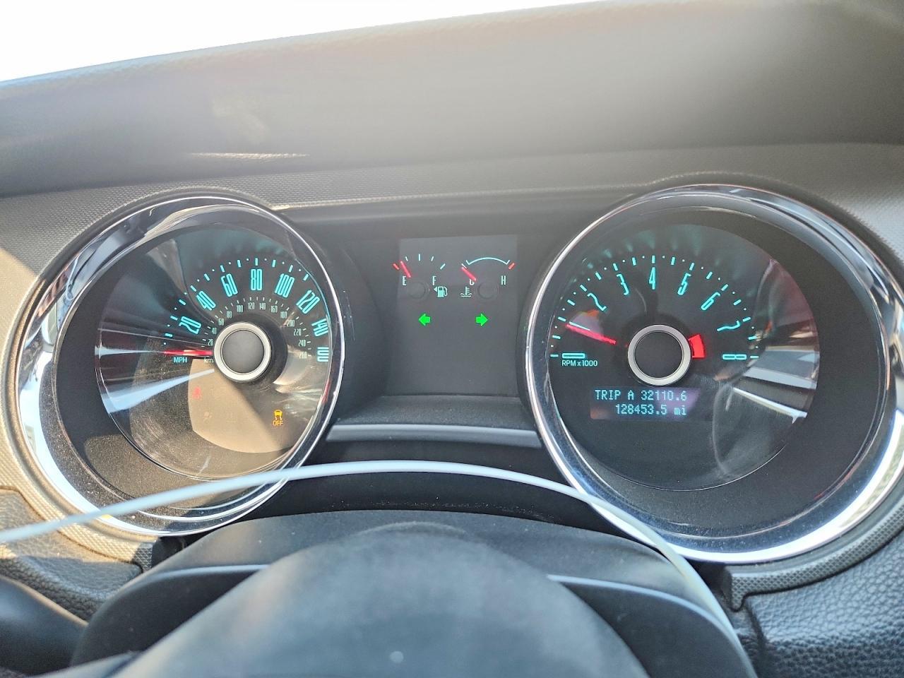 2014 Ford Mustang - zdjęcie 9