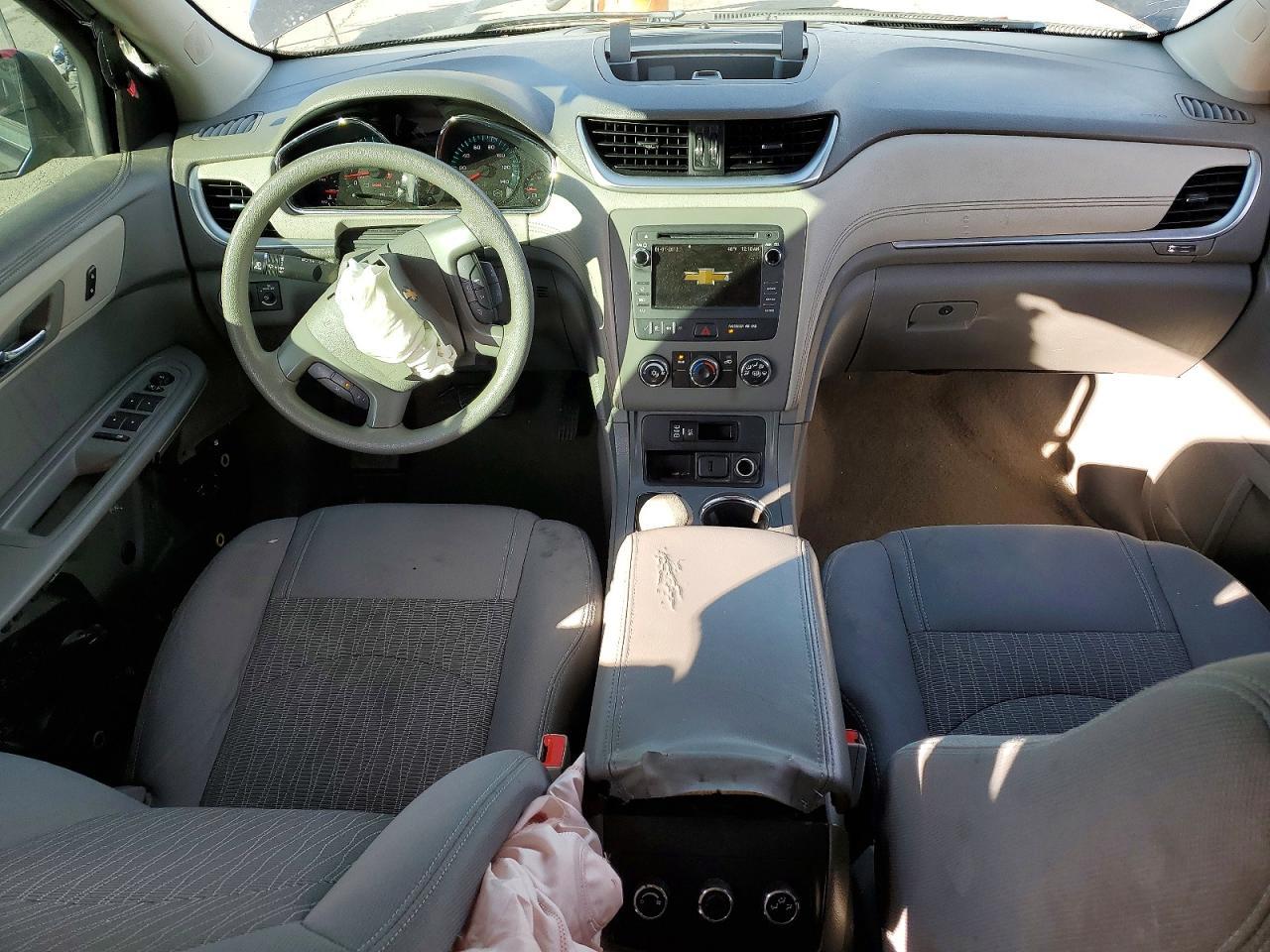 2017 Chevrolet Traverse Ls - zdjęcie 8