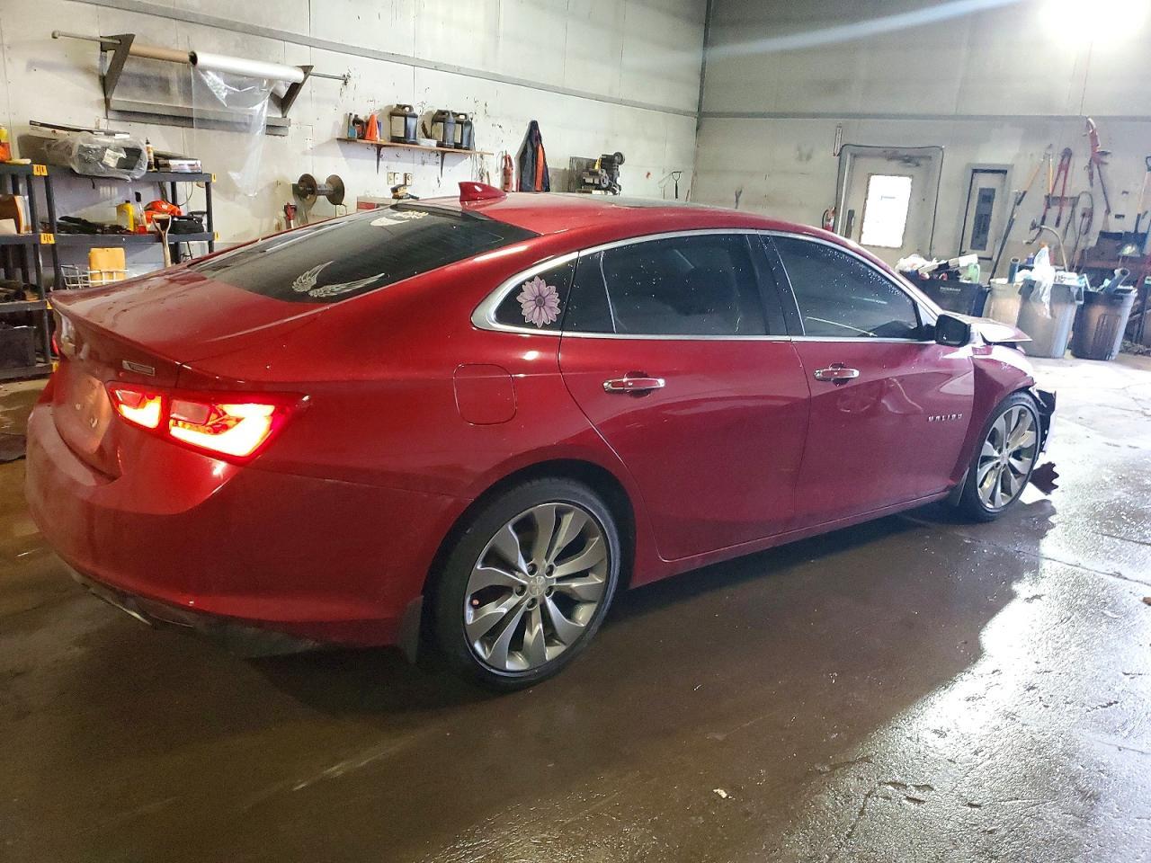 2016 Chevrolet Malibu Premier - zdjęcie 3