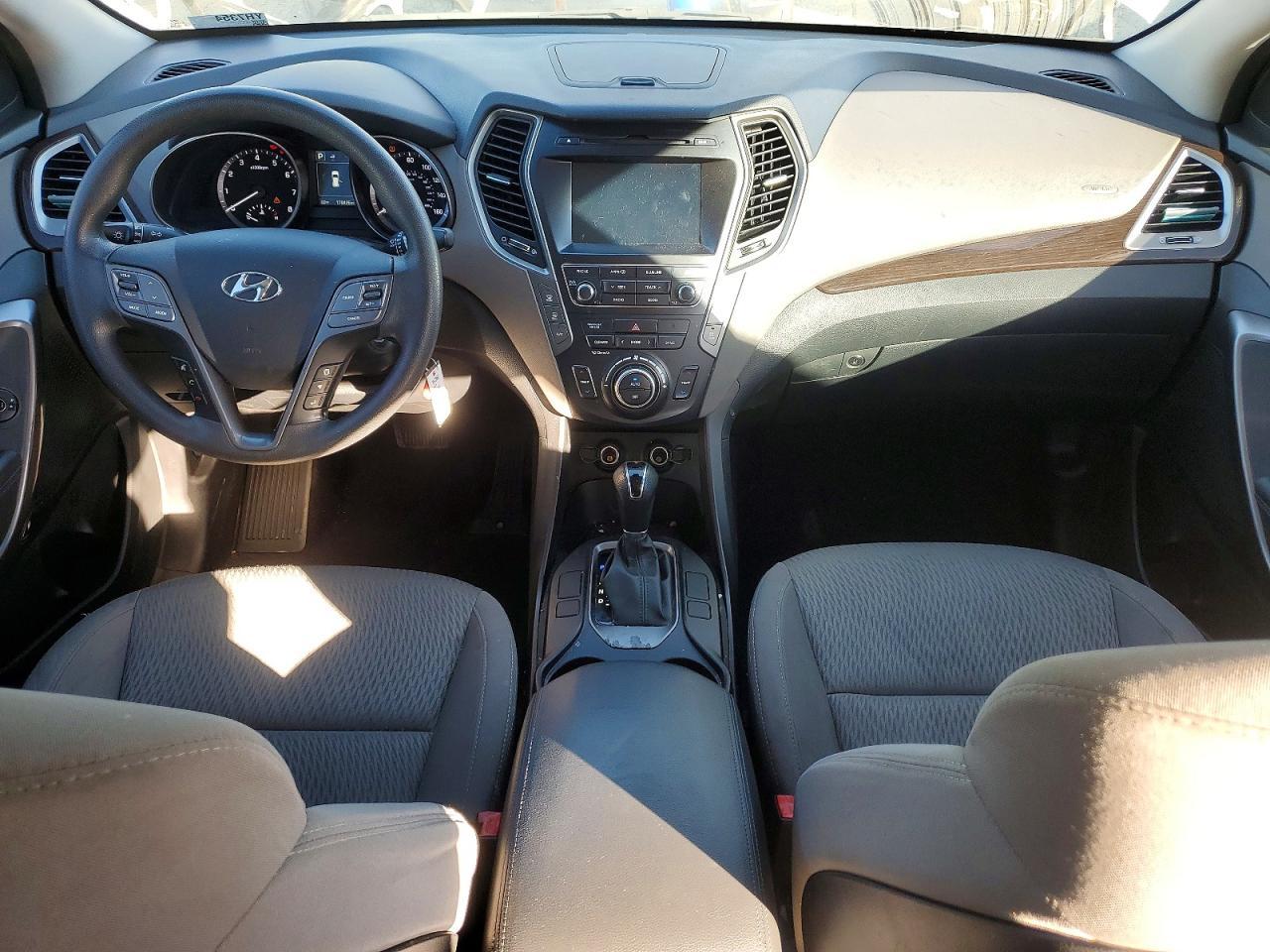 2017 Hyundai Santa Fe Se - zdjęcie 8