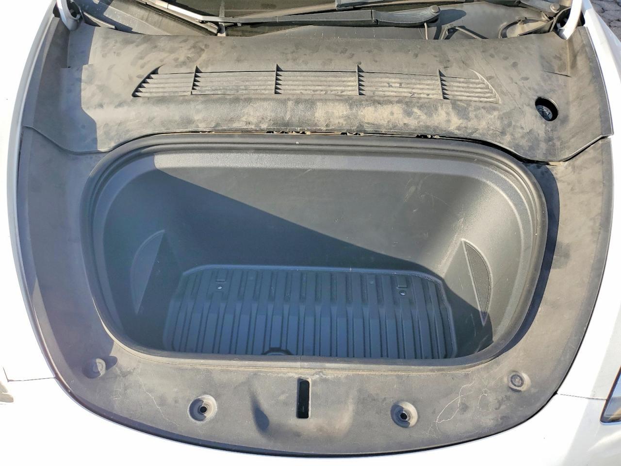 2022 Tesla Model Y - zdjęcie 11