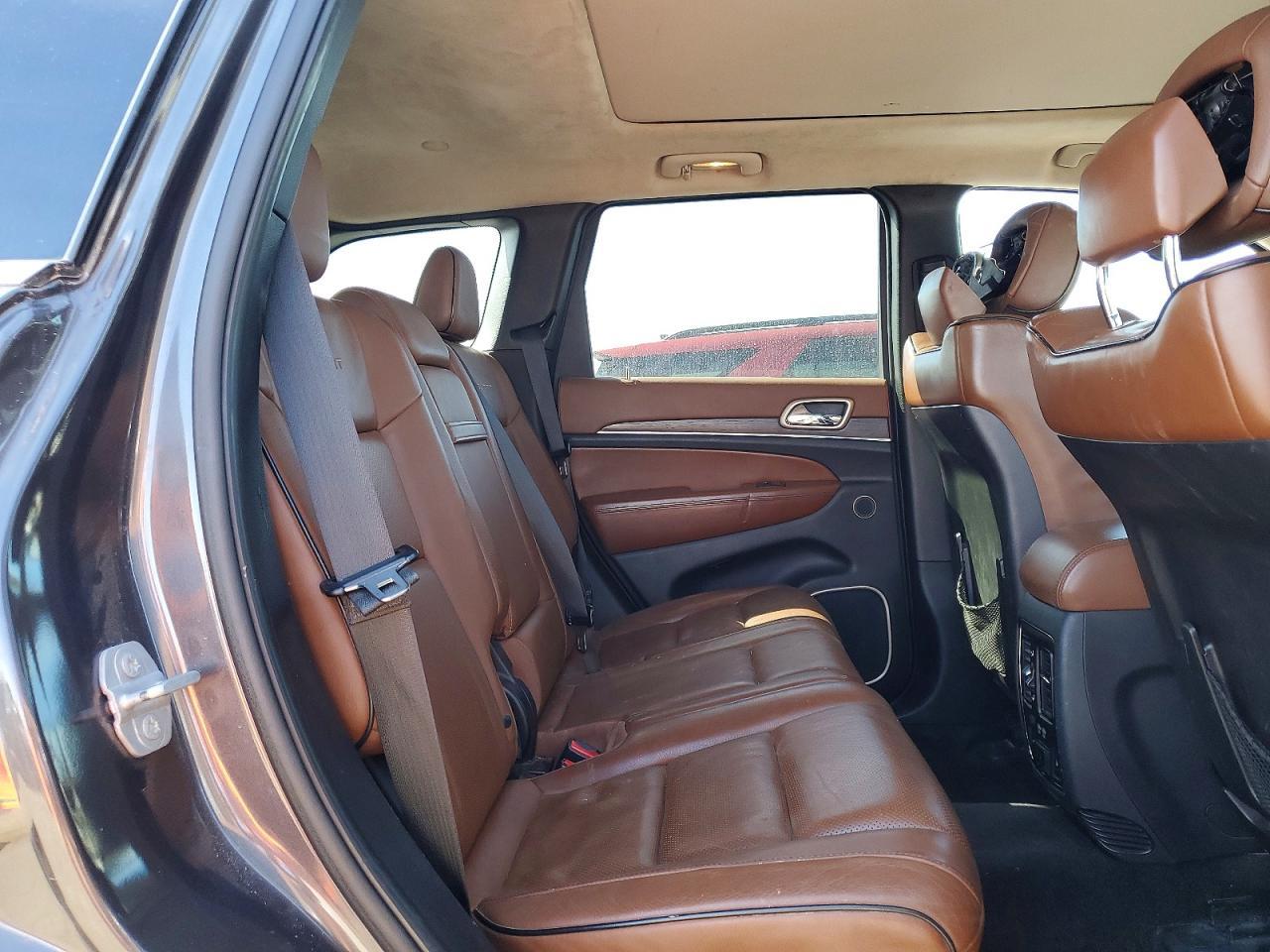 2015 Jeep Grand Cherokee Summit - zdjęcie 11