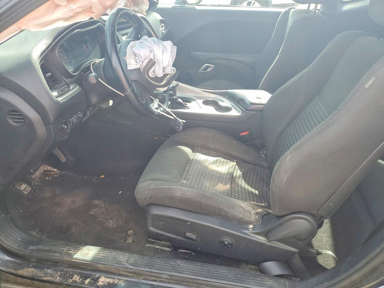 2016 Dodge Challenger R - zdjęcie 7