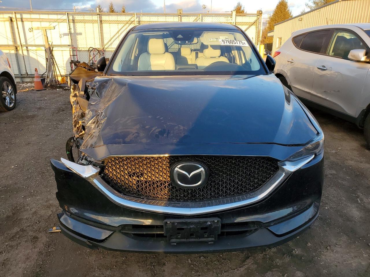 2017 Mazda Cx-5 Grand Touring - zdjęcie 5