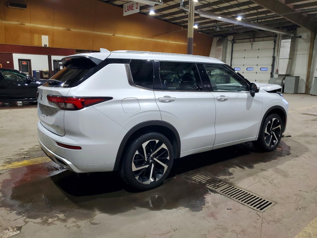 2023 Mitsubishi Outlander Sel - zdjęcie 3